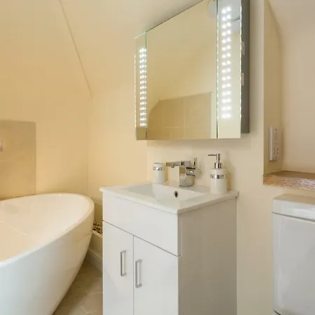 The Bungalow - Dog Friendly